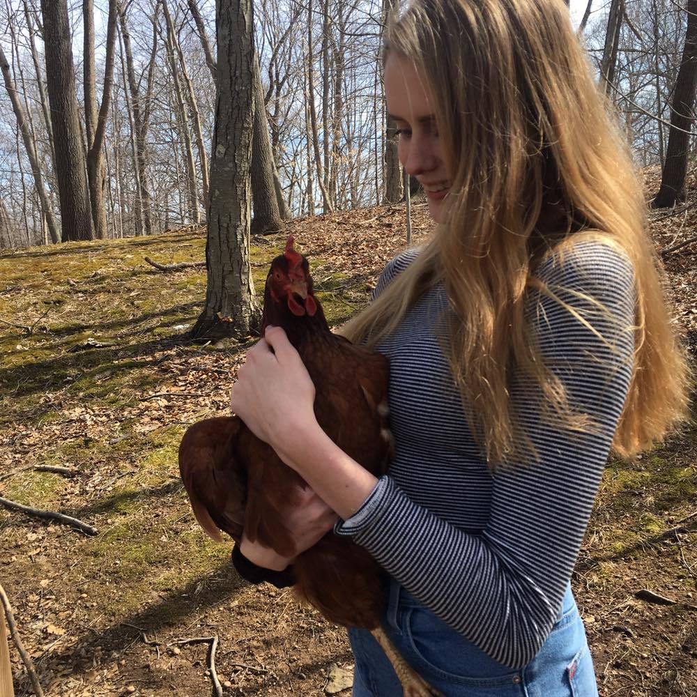 Meet your Posher, Alyssa